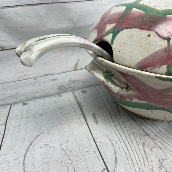 Whitefish Pottery Soup Tureen & Ladle Casserole Dish Bowl signed Gilfillan 1998 - Picture 2 of 16